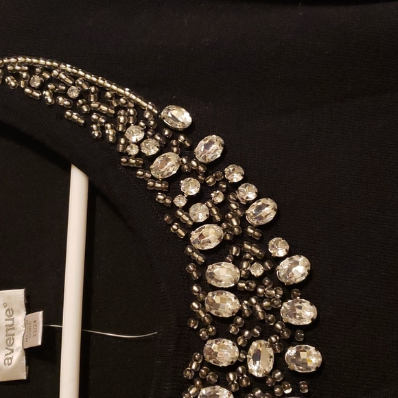 Avenue Black Sweater - Picture 4 of 6